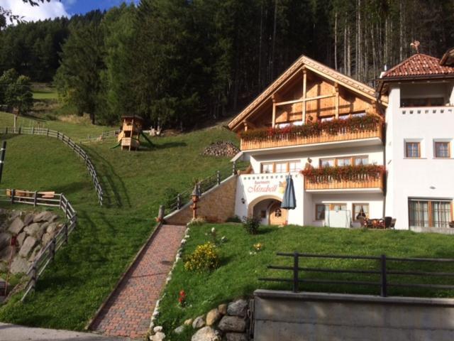 Apartments Mirabell Livinallongo Del Col Di Lana ภายนอก รูปภาพ