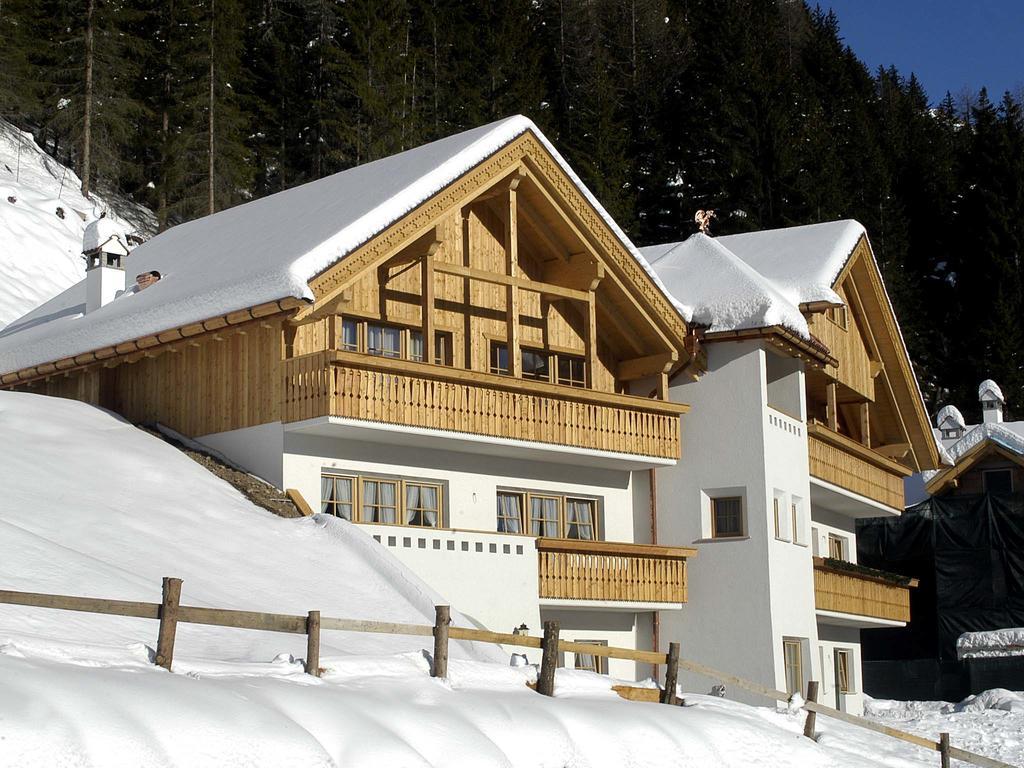 Apartments Mirabell Livinallongo Del Col Di Lana ภายนอก รูปภาพ